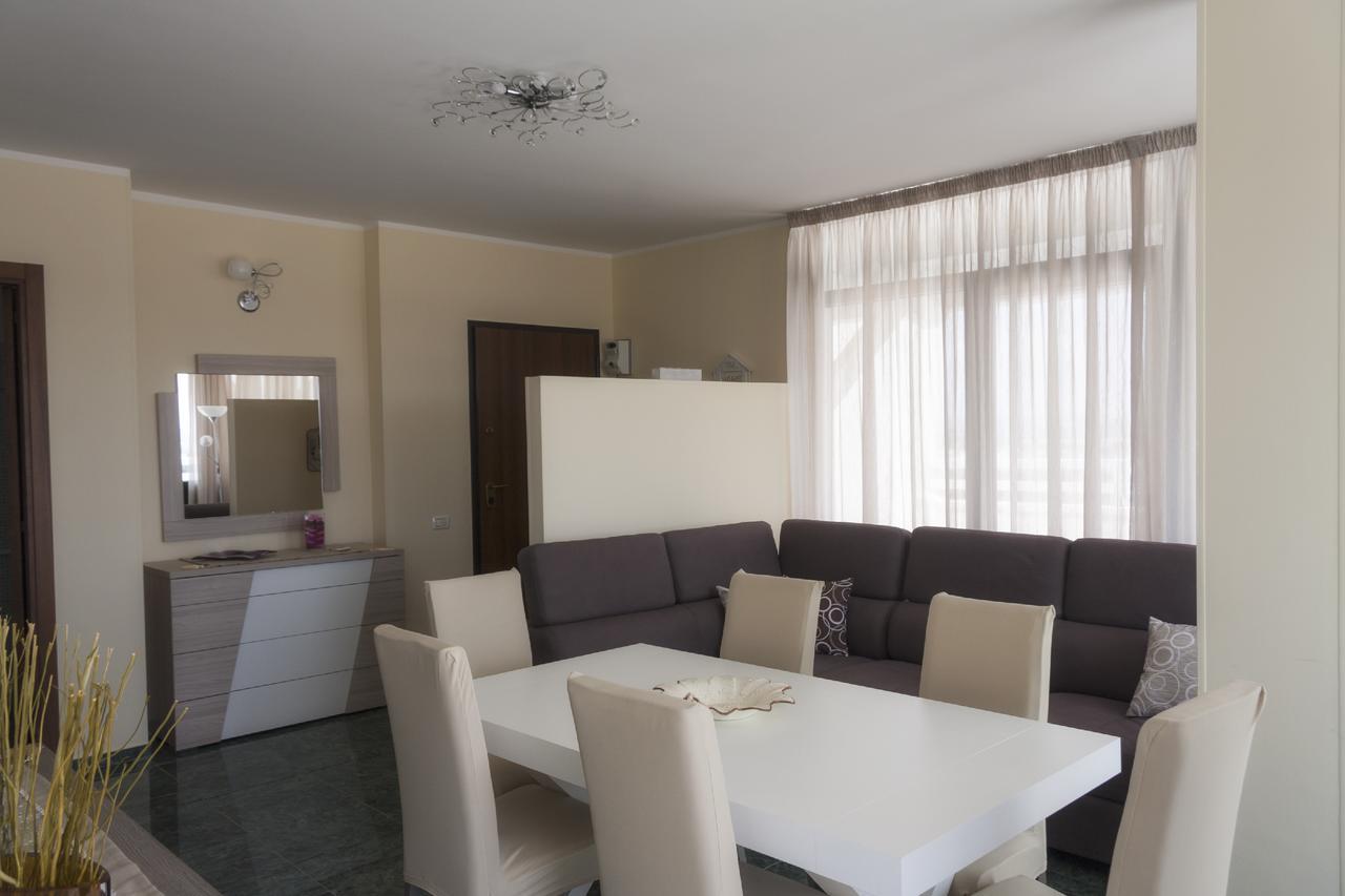 Attico Saker Apartment Ракале Екстериор снимка