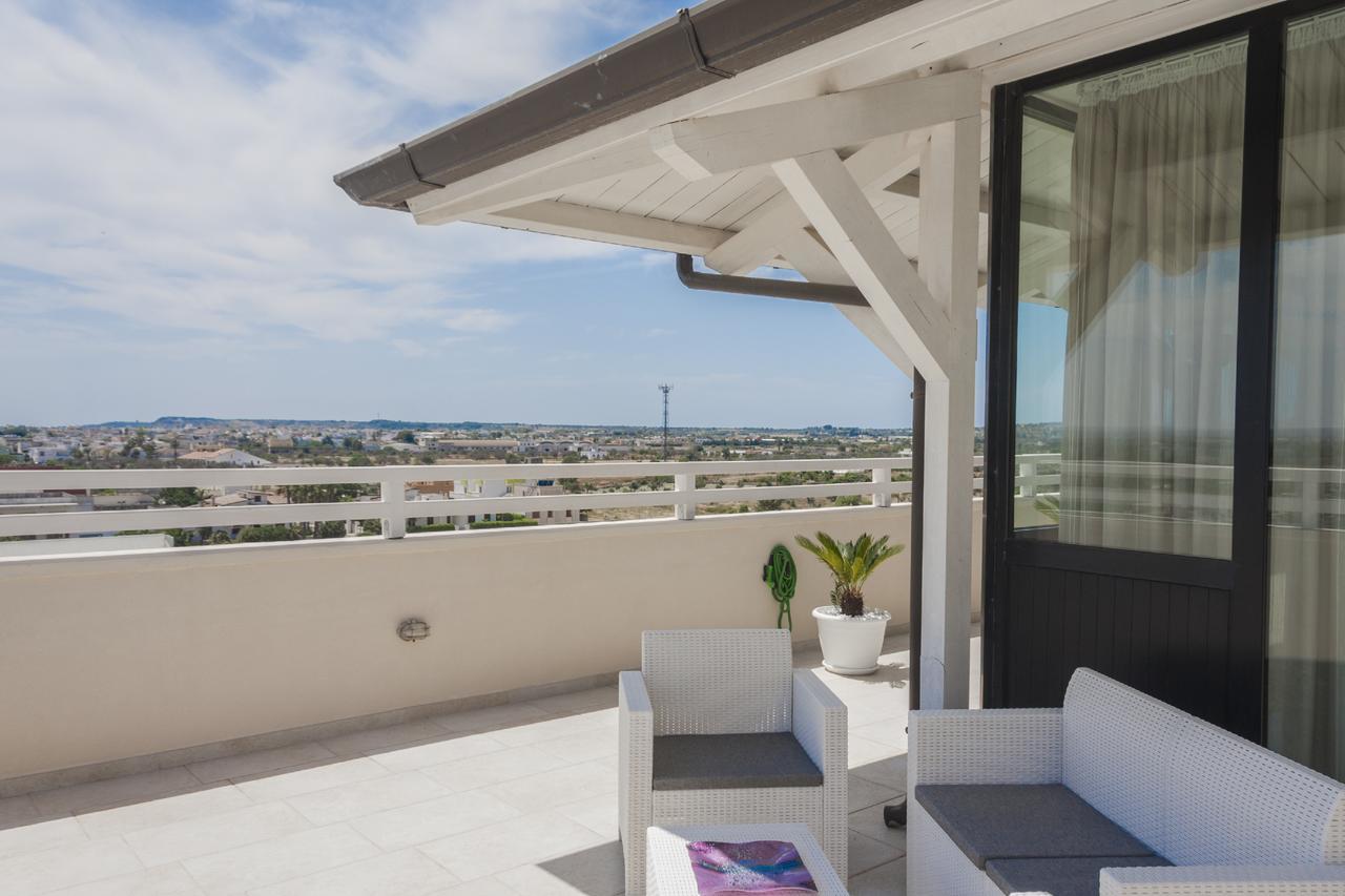 Attico Saker Apartment Ракале Екстериор снимка